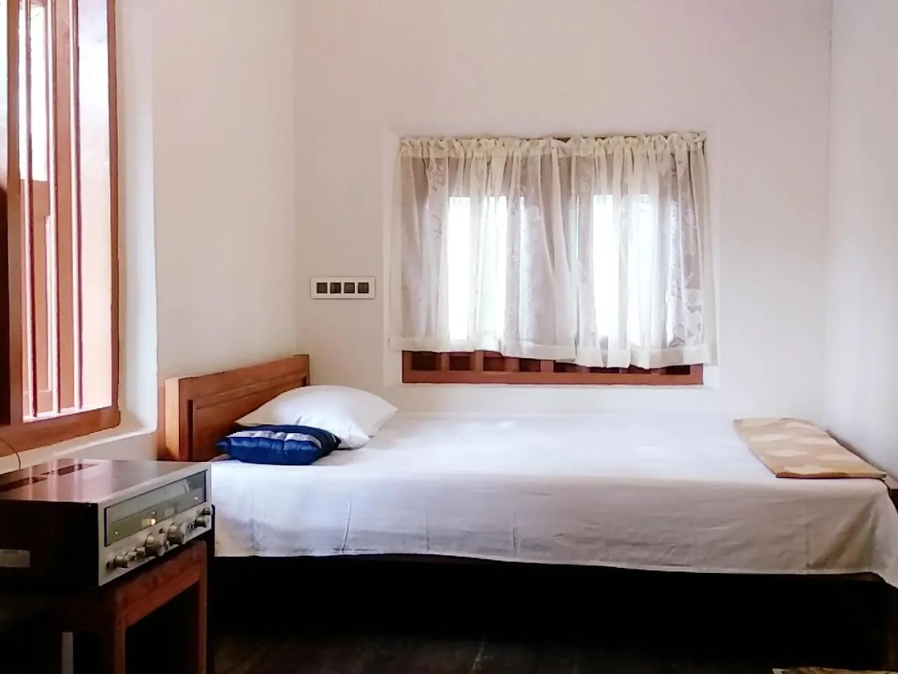 Kochi Verdant Heritage Bungalow