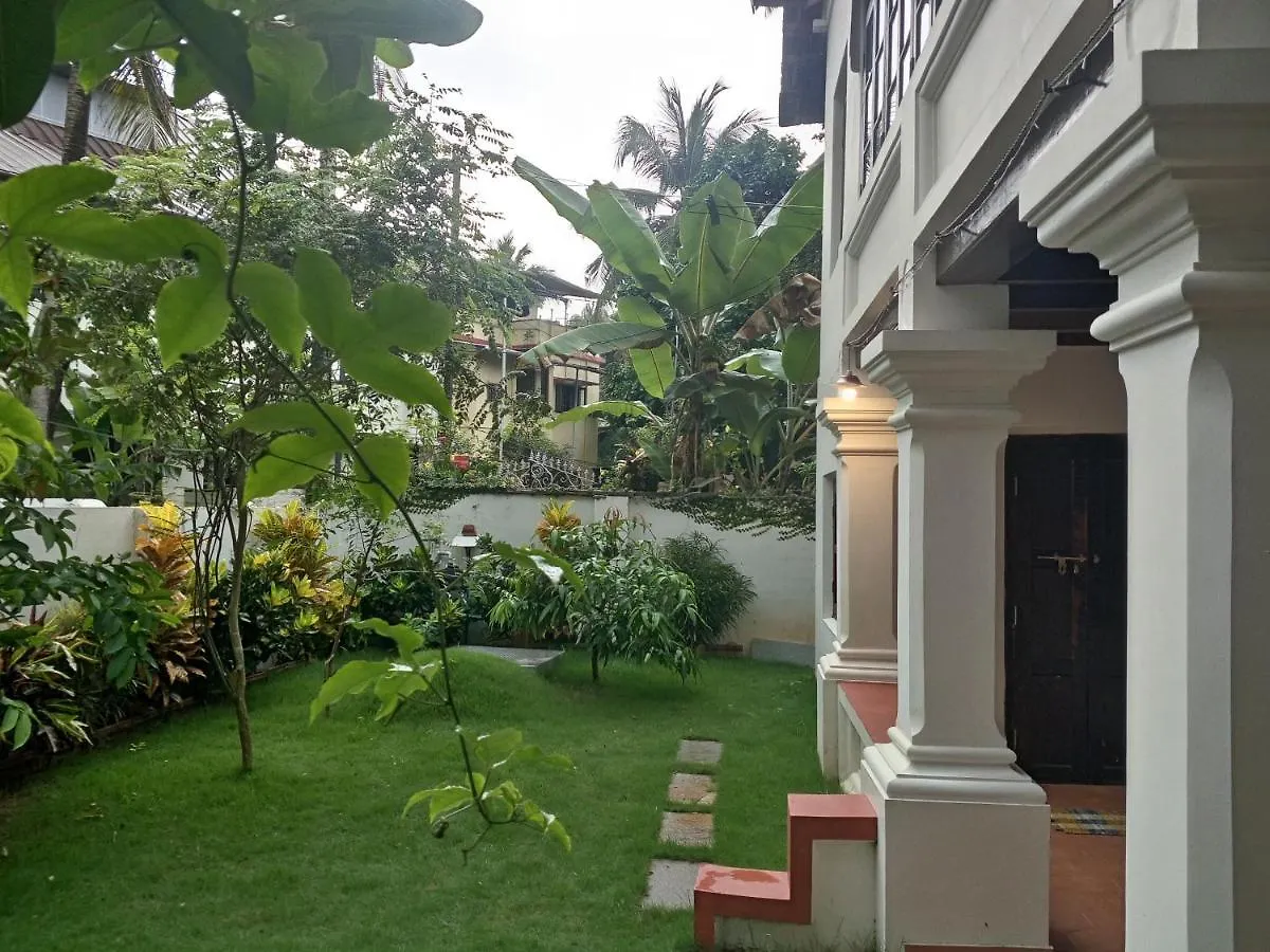 Kochi Verdant Heritage Bungalow منزل للإقامة